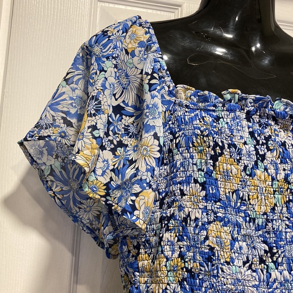 NWOT - ASTR THE LABEL January Floral-Print Flutter Sleeve Crop Top - Sz L - Picture 14 of 16